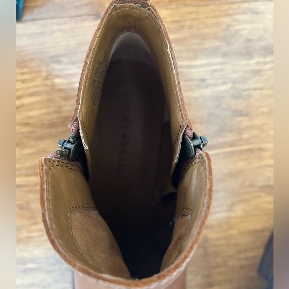 Lucky Brand Basel Ankle Booties in faux distressed Toffee Leather color Sz 9.5 - Picture 7 of 13